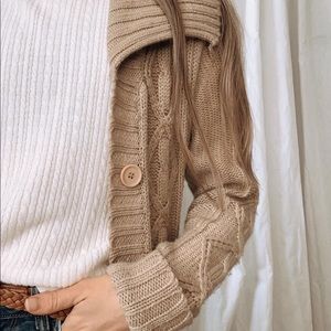 Neutral chunky knit cardigan